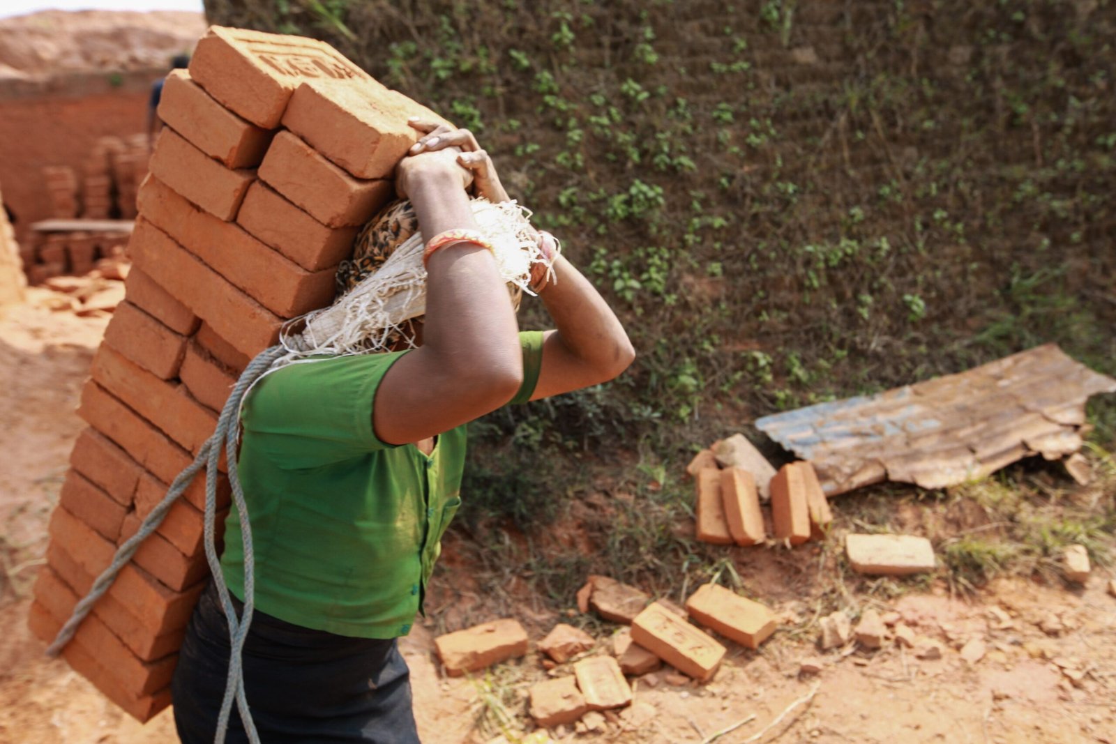 States Raise Concerns Over Financial Burden in New Rural Employment Scheme